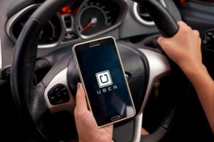 uber–transporte-privado-urbano-com-aplicativo-online